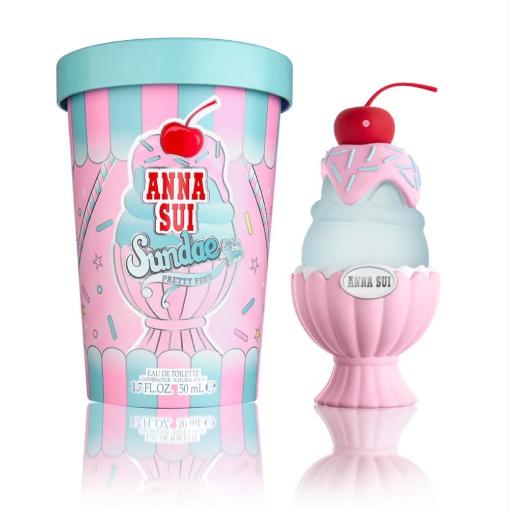 Anna Sui Sundae Pink Eau de Toilette with Cherry Top